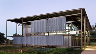 Charles Sturt University School of Dentistry. The pavilion walls are protected by LYSAGHT SPANDEK® profile cladding made from COLORBOND® Metallic steel in the colour Cortex®. 