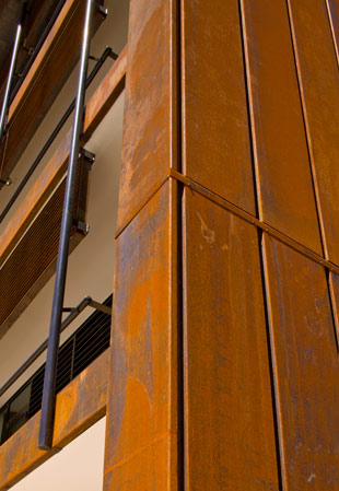 The new Queanbeyan Government Service Centre cladding is made from BlueScope XLERPLATE LITE™ HW350 steel, custom folded using the sheet dimensions.